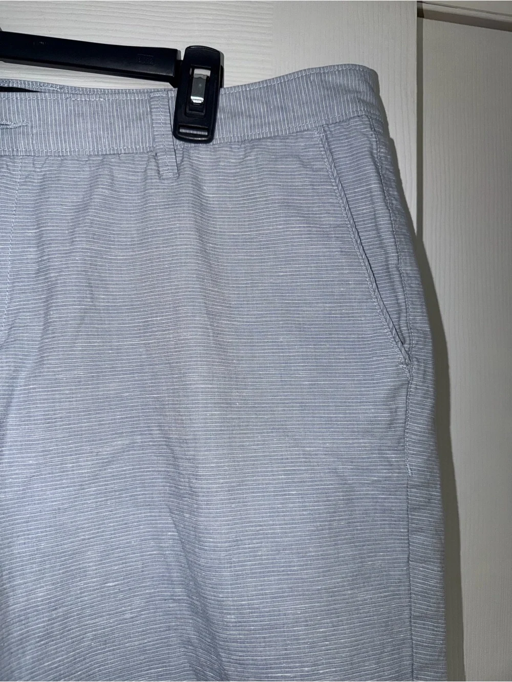 Rodd & Gunn men’s blue and white striped pattern shorts size 40 woven in Italy